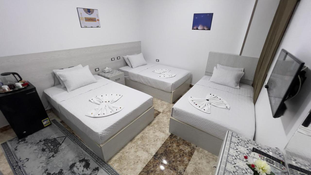 Alaskapyramidsview Kafrat al Jabal Luaran gambar