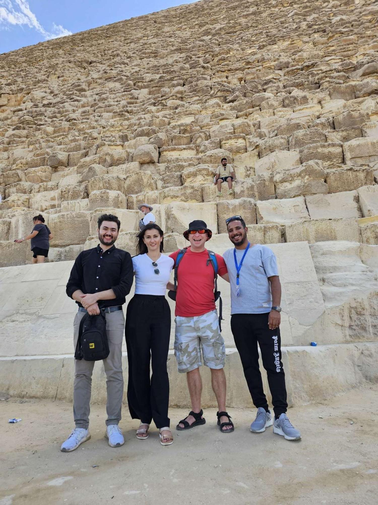 Alaskapyramidsview Kafrat al Jabal Luaran gambar